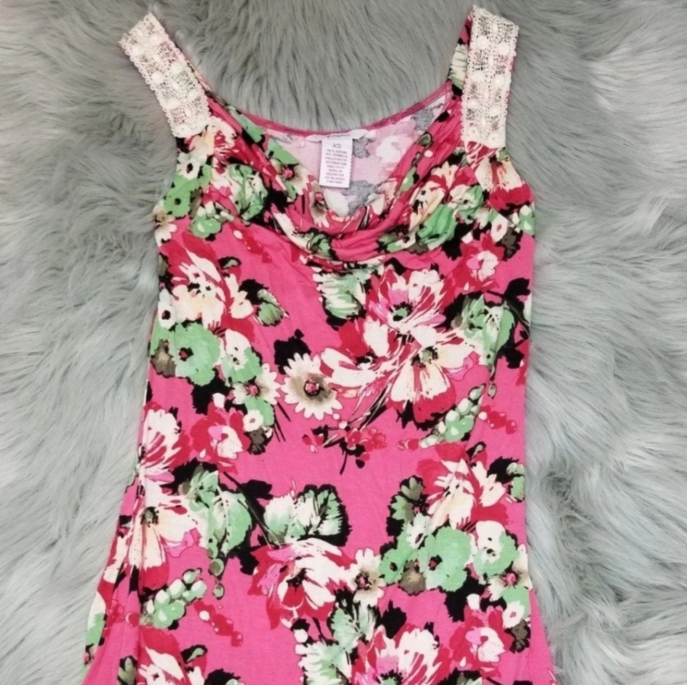 Candie's Women's Scoop neck Tank top Blouse